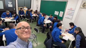 新潟県柏崎市のシモダ産業様で管理職研修の講師を酒井とし夫が務めました